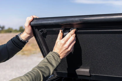 Hard Tri-Fold (Flip Up) Bed Cover - 6' Bed